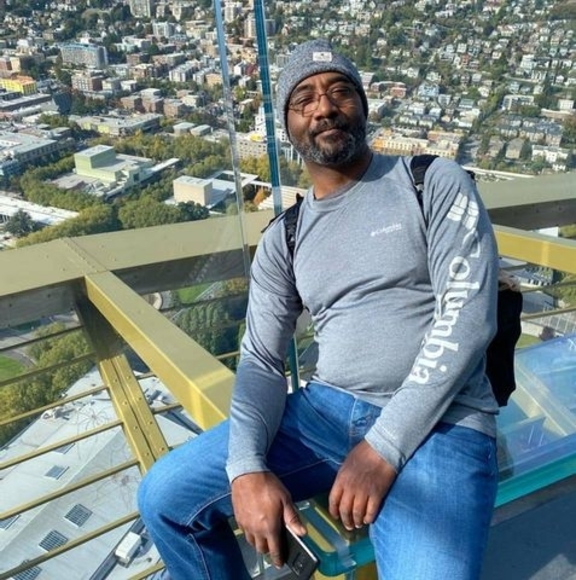 Meet your Posher, Raphael - Picture 1 of 1